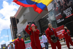Manifestaciones masivas en Colombia 'reflejan una profunda crisis nacional'