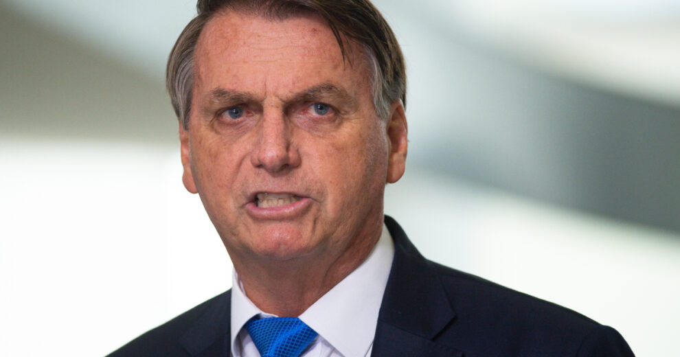 Bolsonaro: La ayuda a los pobres en Brasil aumentará un 58% en medio de los altos costos de los alimentos