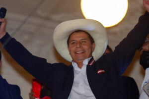 En el dividido Perú, Castillo dice que busca formar un gobierno pluralista