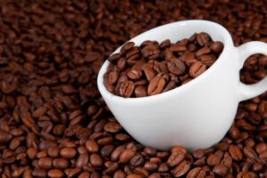 La experiencia única del café colombiano: Descubre su sabor y aroma auténticos