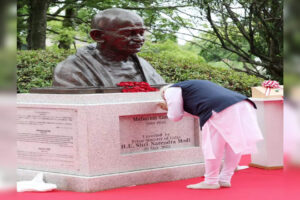 Sobre el ídolo de bronce de Mahatma Gandhi recién inaugurado en Hiroshima