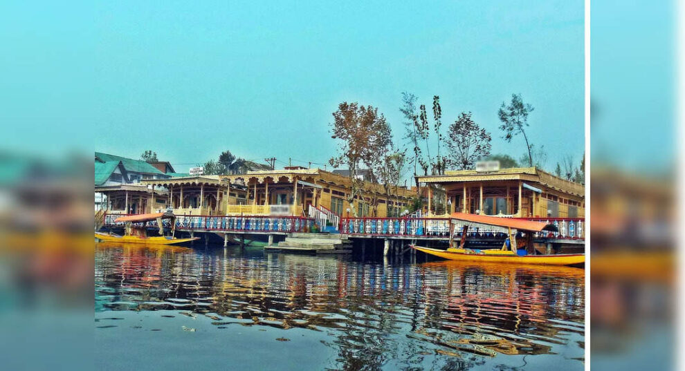 ¡Las casas flotantes de 100 años de Dal Lake se renovarán!