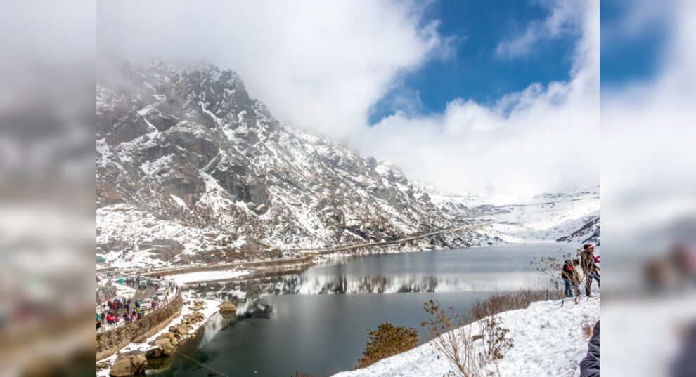 Gobierno de Sikkim.  comienza a emitir permisos para visitas a Nathula y al lago Tsomgo